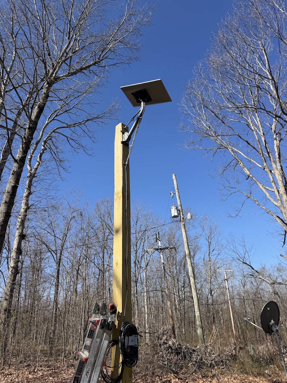 Custom pole installation completed by Mann's Starlink Contracting