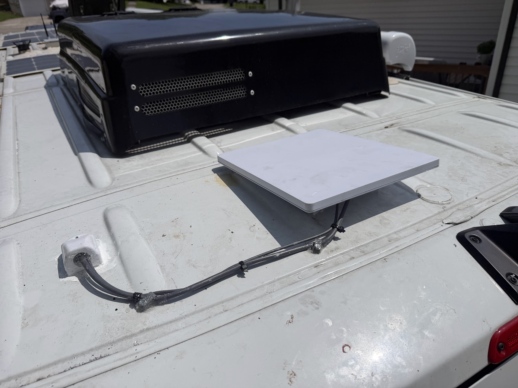 Low-profile Starlink Mini RV setup completed by Mann's Starlink Contracting